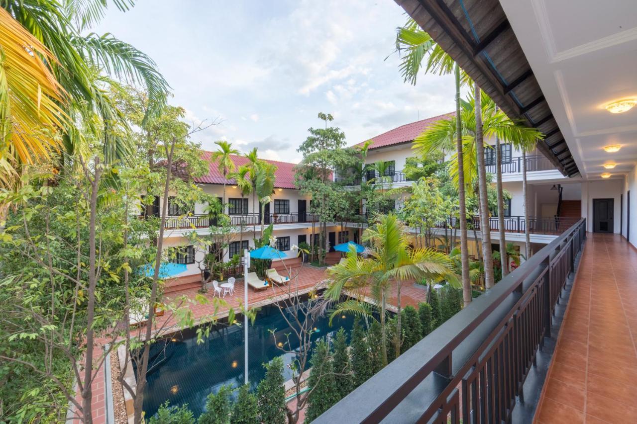 洱湾精品酒店wind Boutique Hotel Сиемрип Экстерьер фото
